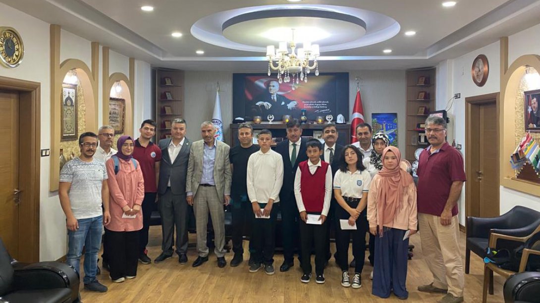 Anadolu Gençlik Derneği Siyer i Nebi Yarışması Ödül Töreni