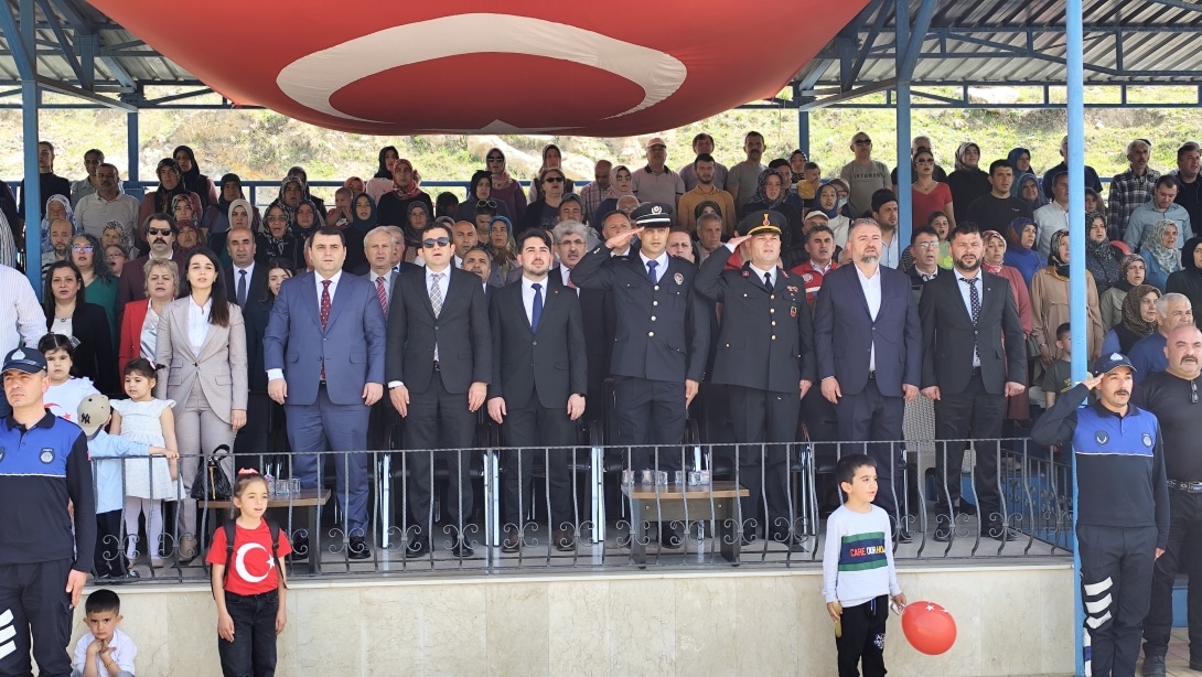 Bahçede Okullar Tatil mi?
